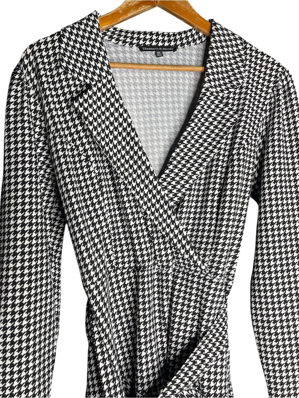 Elizabeth & Nicole Black and White Houndstooth Top XL - Picture 3 of 5